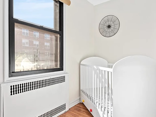 Foto del edificio - 811 Cortelyou Rd