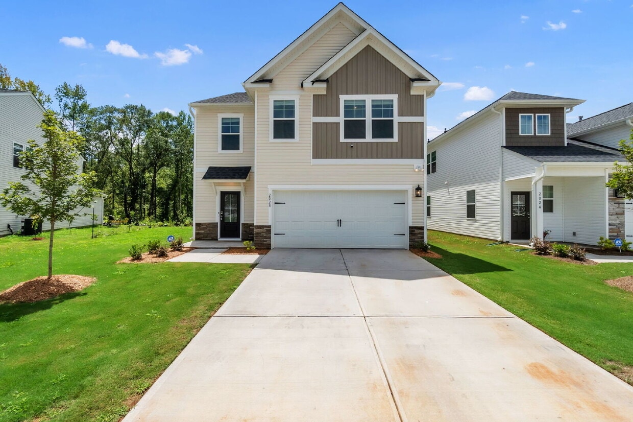 Primary Photo - PRICE DROP! Spacious Westbriar Woods Home ...
