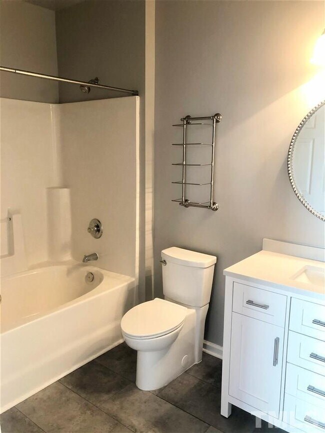 Foto del edificio - 2424 Kudrow Ln