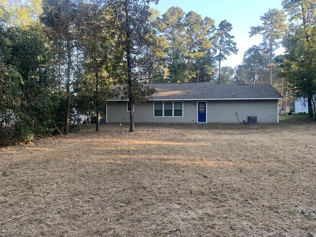 Foto del edificio - 10855 Royal Pines Dr
