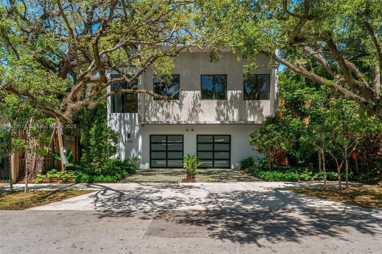 Foto principal - 3270 Gifford Ln