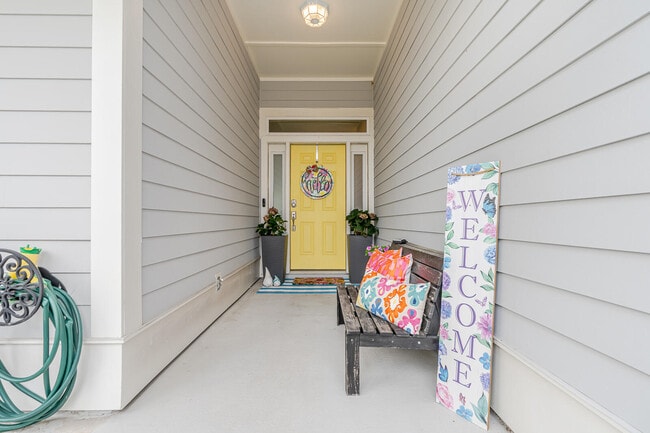Foto del edificio - 409 Hideaway Ln