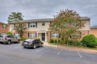 Building Photo - 2905 Arrowhead Dr