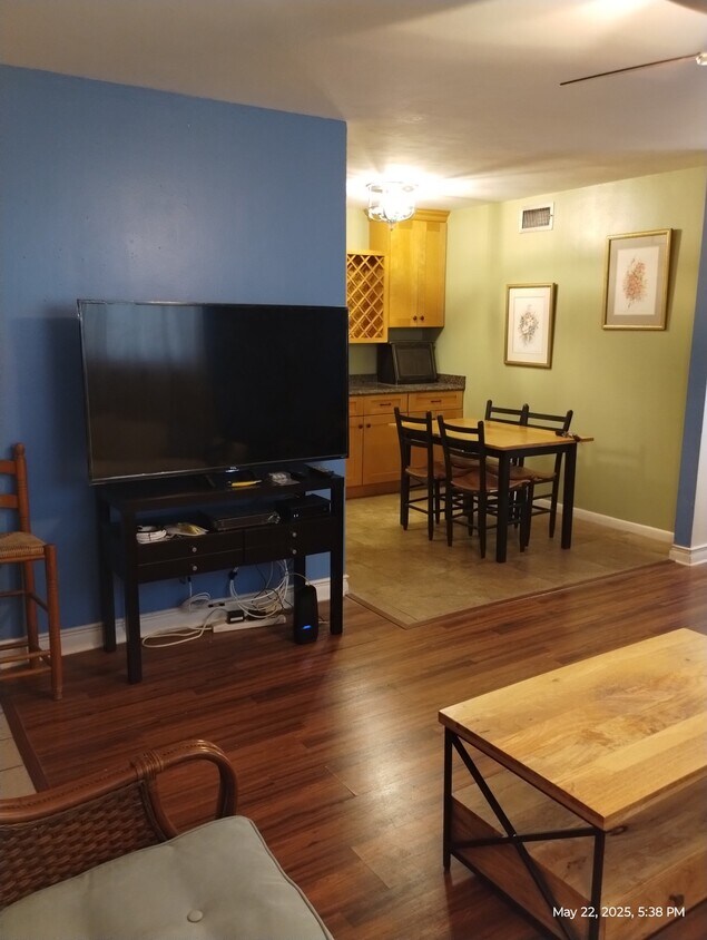 Foto principal - 401 Monroe Ave