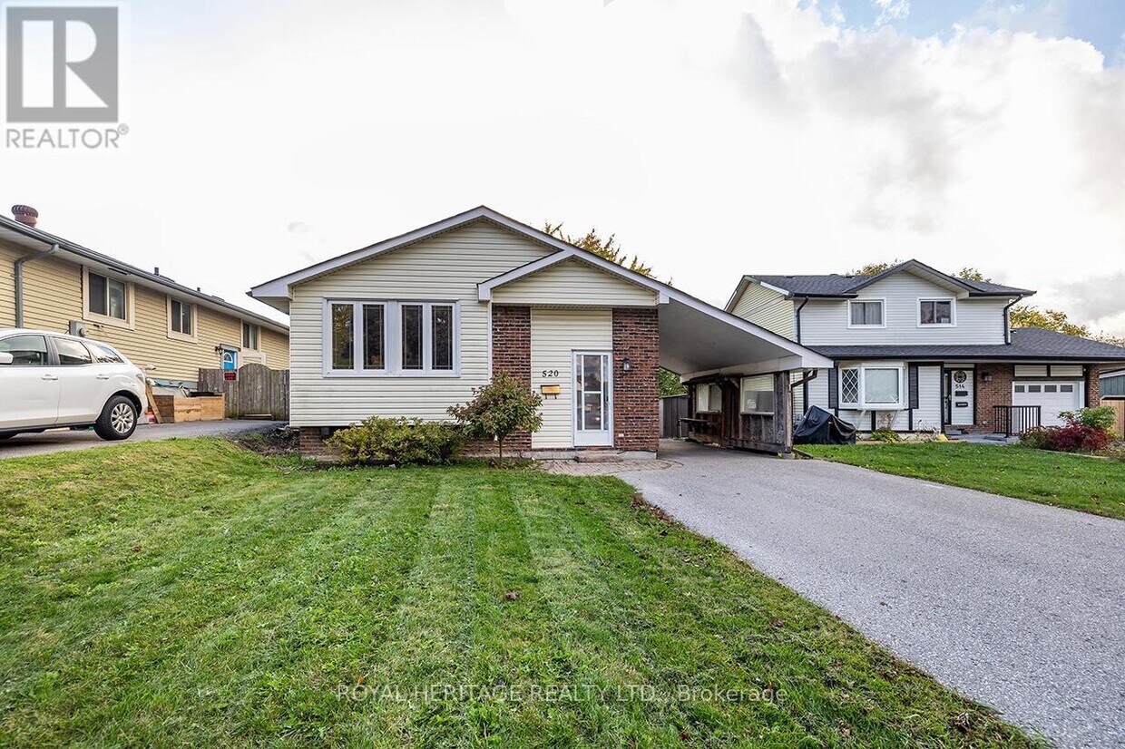 Photo principale - 520 Capilano Ct