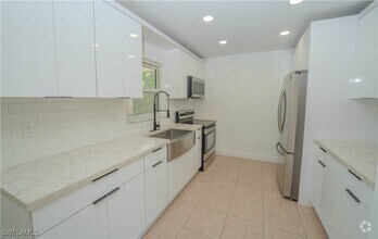 Building Photo - 2701 6th St W