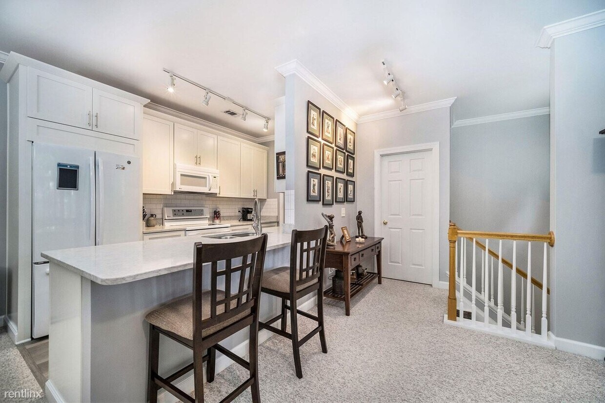 2 br, 2 bath Condo 178 Golf View Ln Condo for Rent in Summerville