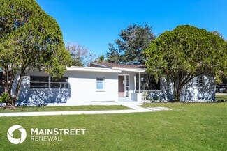 Building Photo - 5763 Crestmont Ave