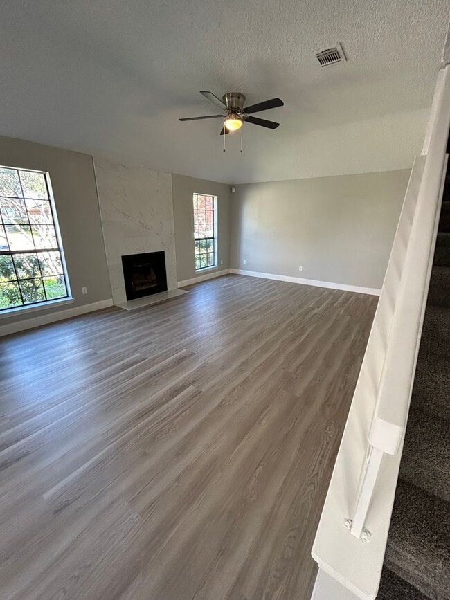 Foto del edificio - Come and see this well-kept beautiful home today!