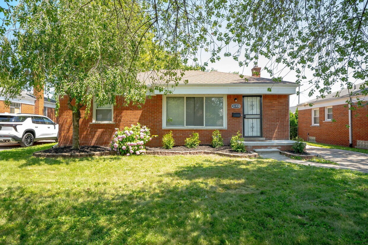 Foto principal - 26308 Cubberness St