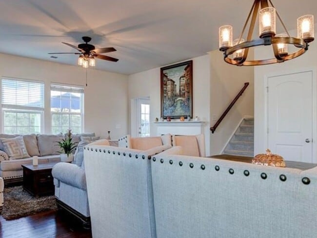 Building Photo - 4107 Hickory View Dr