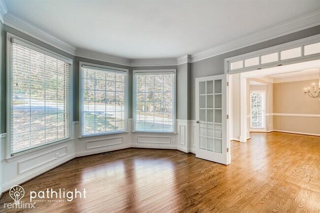 Building Photo - 5 br, 3.5 bath House - 3650 Woodbury Point...