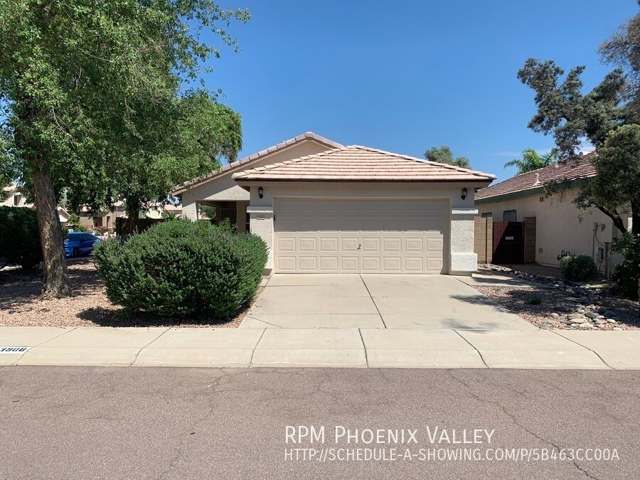 Primary Photo - N. Phx Single Story 3/2 **NO** Carpet!