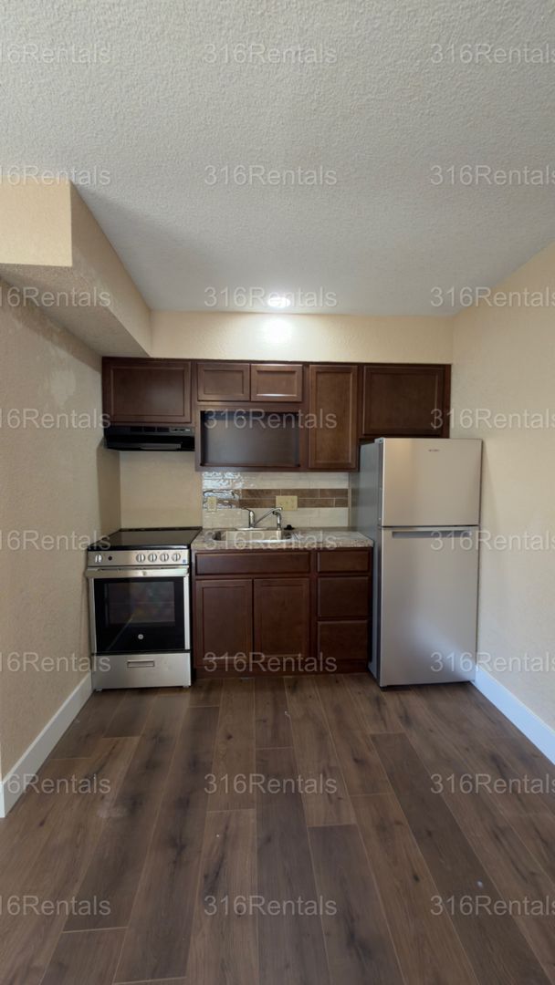 Foto del edificio - 1110 School St