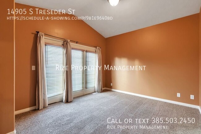 Foto del edificio - 14905 Treseder St