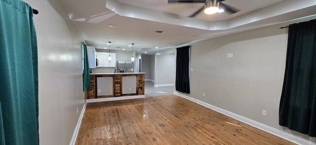 Building Photo - 2331 Feliciana St