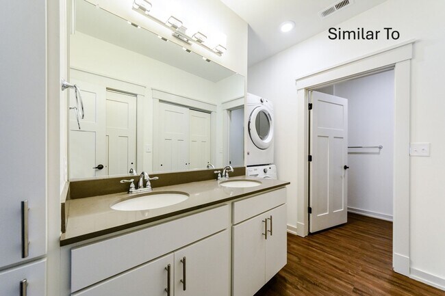 Foto del edificio - OBX 2 bedroom 2 bath Apartment with FREE storage unit for first 6 months