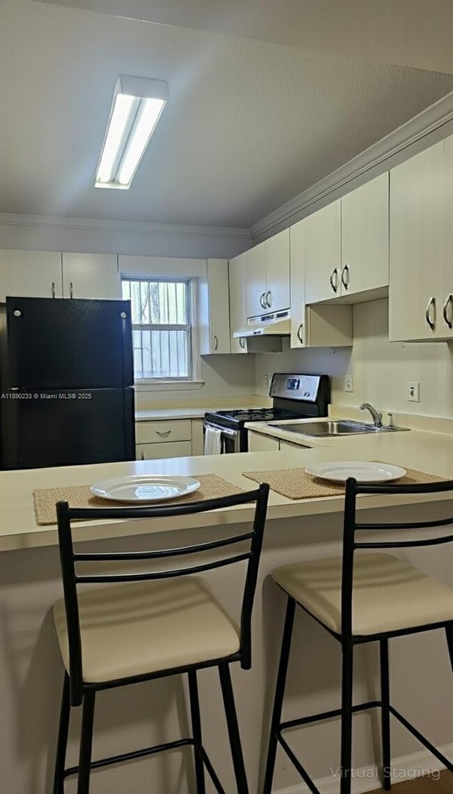 Foto del edificio - 2319 W 60th St