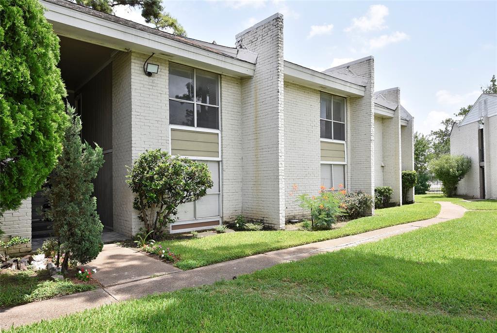 Foto principal - 1950 Spenwick Dr