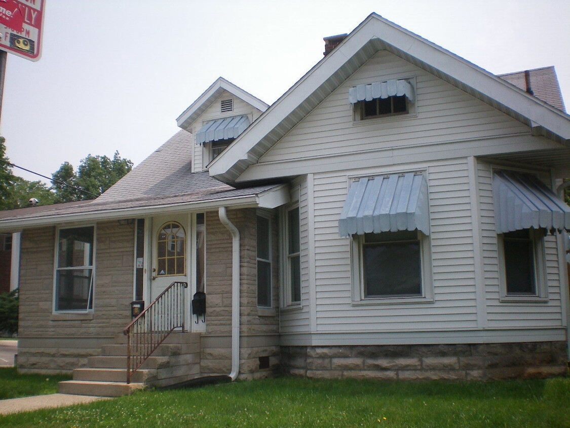 Foto principal - 515 S Fess Ave