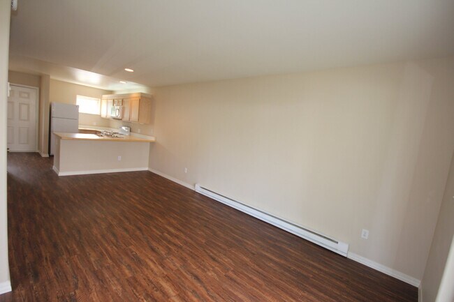 Foto del edificio - 144 3rd St W