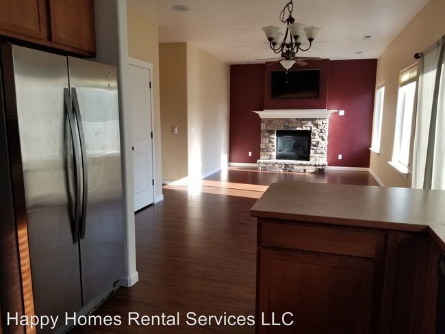 Foto del edificio - 4 br, 3 bath House - 1283 N. Ewell Court