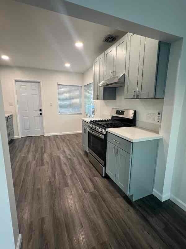 Foto del edificio - 7097 Central Ave