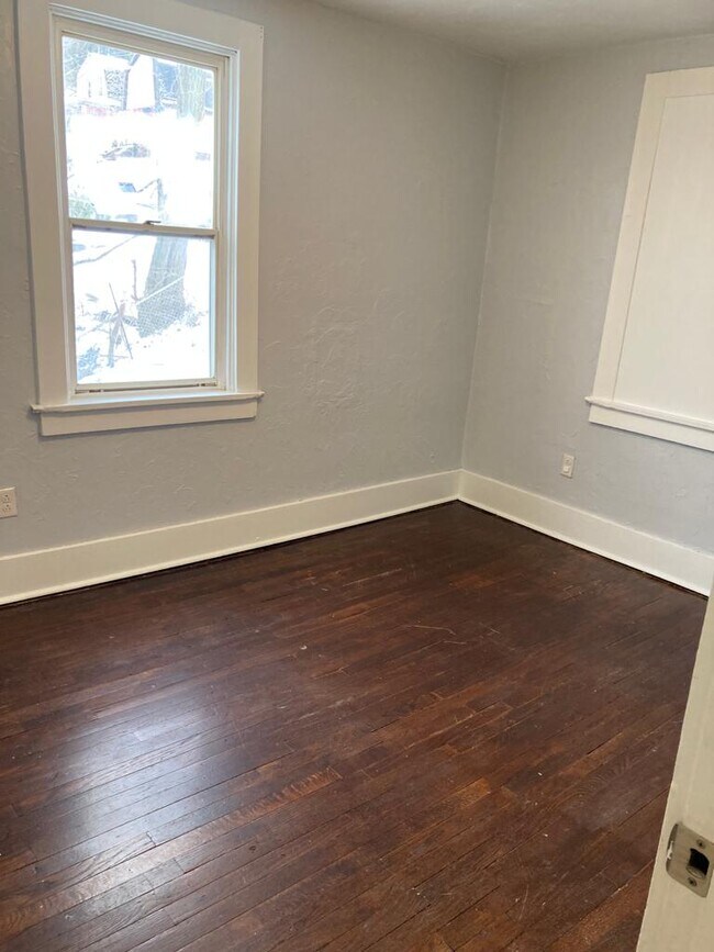 Foto del edificio - 2313 Vodeli St