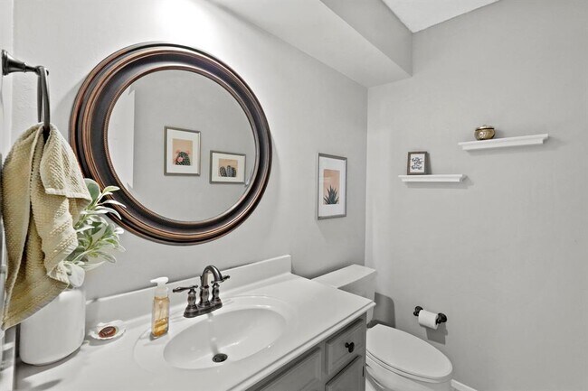 Building Photo - 5844 Sampley Way