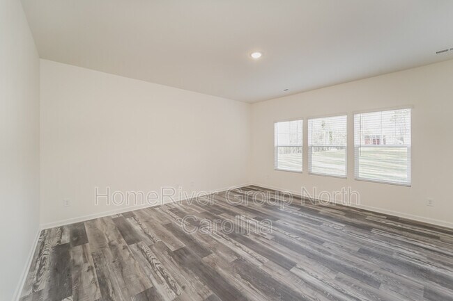 Foto del edificio - 8929 Myra Way