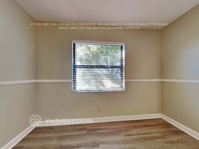 Foto del edificio - 2301 Beechwood Ct