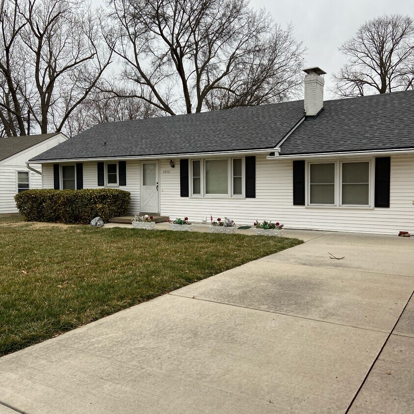 6906 W 73rd St, Overland Park, KS 66204 House Rental in Overland Park