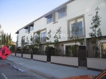 Primary Photo - 5056 Laurel Canyon Blvd