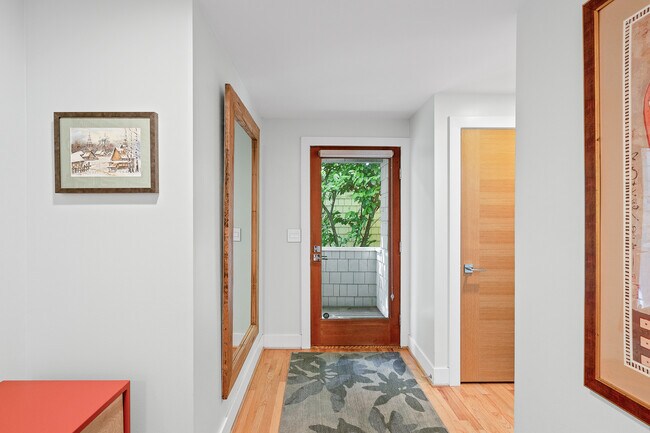 Foto del edificio - 3418 NW Vaughn St