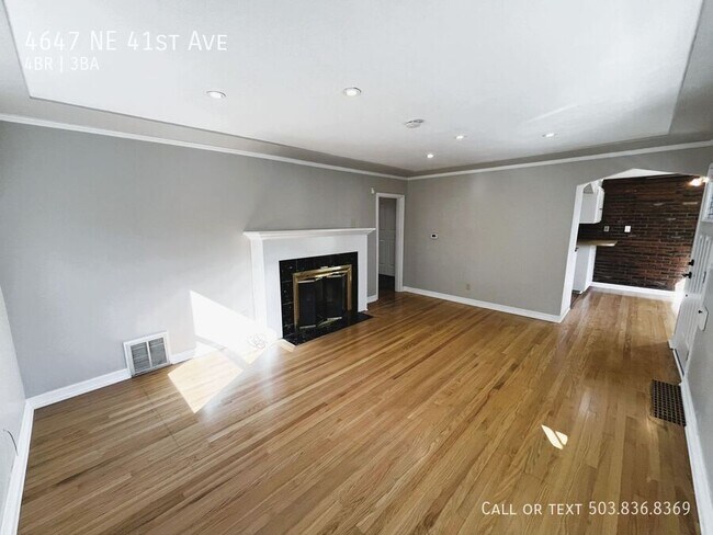 Foto del edificio - Discover Your New Home in the Heart of Con...