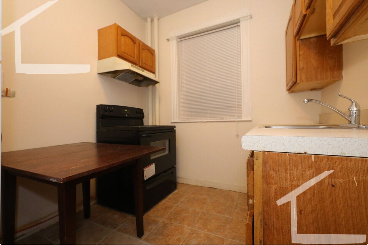 Primary Photo - Amazing 1 Bed 1 Bath available 10/1!