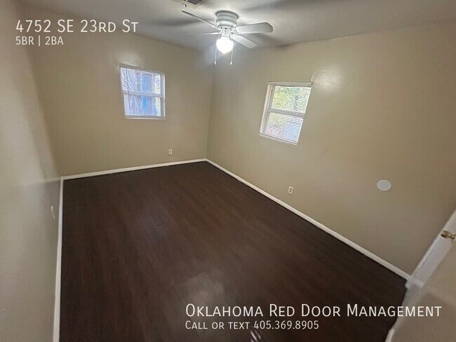 Foto del edificio - 4752 SE 23rd St