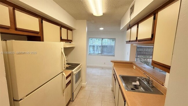 Foto del edificio - 5612 Rock Island Rd