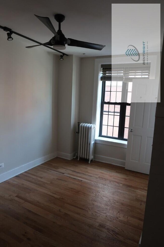 Foto del edificio - 4526 N Sheridan Rd