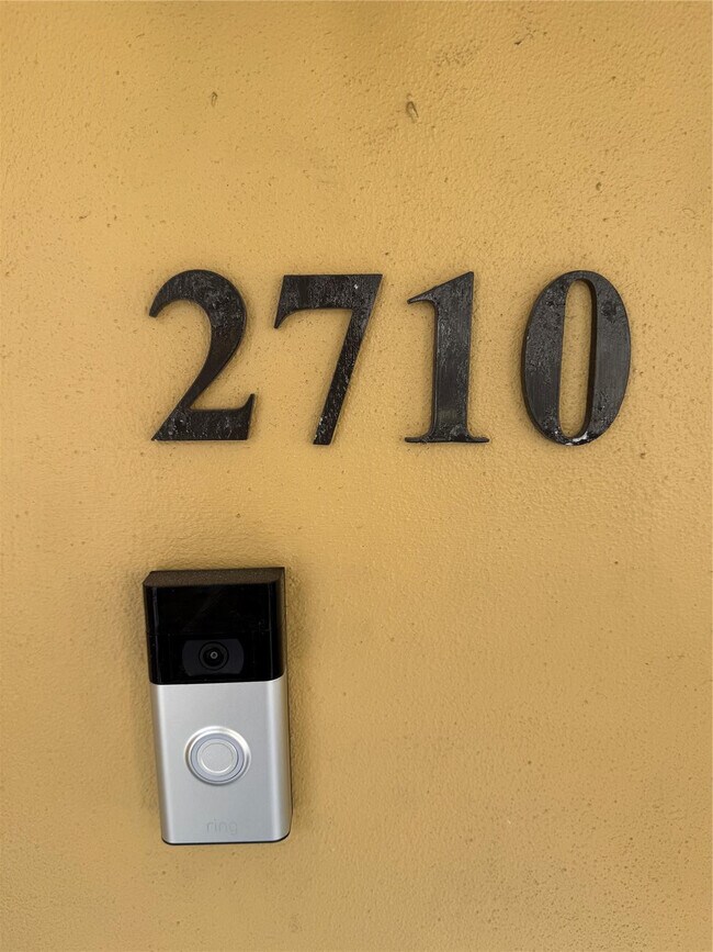 Foto del edificio - 2710 NE 184th Terrace