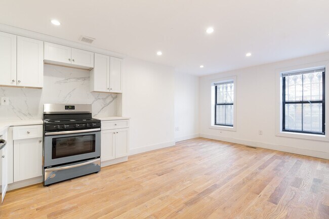 Building Photo - 1312 Bushwick Ave