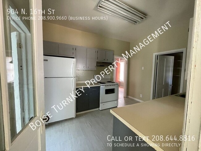 Building Photo - 904 N 16th St
