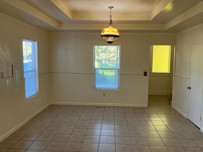 Building Photo - 2701 Finney Rd