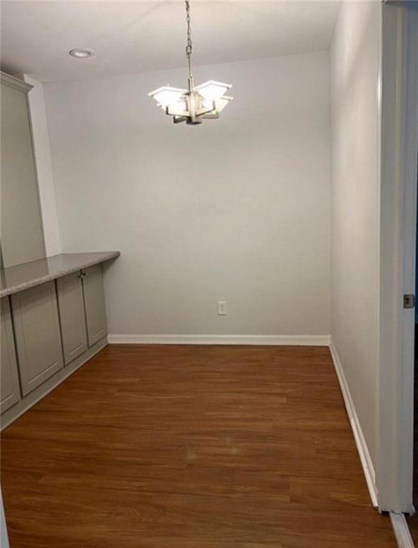 Foto del edificio - 5495 Royce Dr