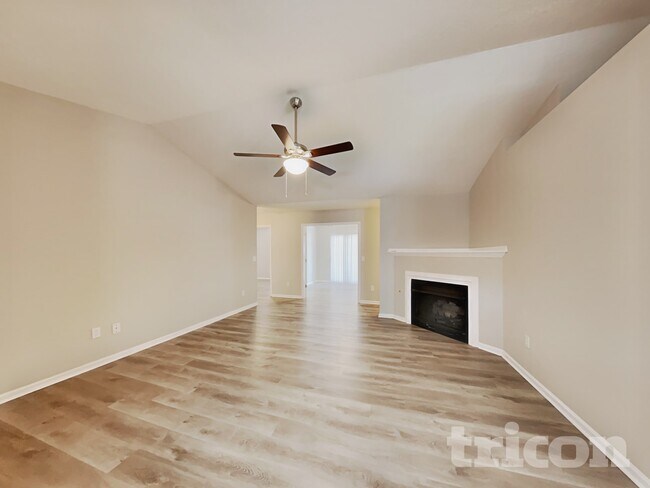 Foto del edificio - 110 Kingscreek Dr