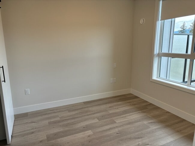 Building Photo - 45497 Campus Dr