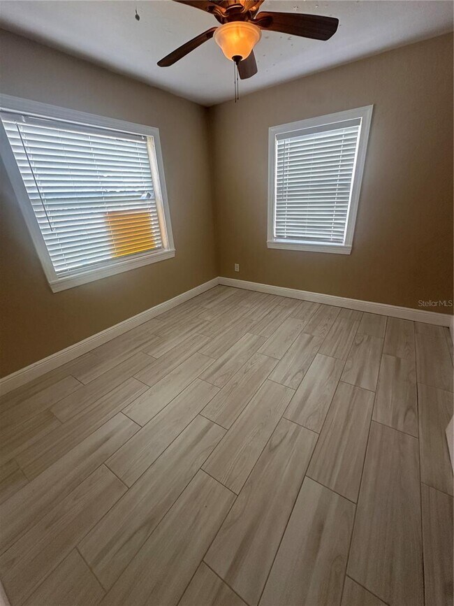 Foto del edificio - 3802 W San Juan St