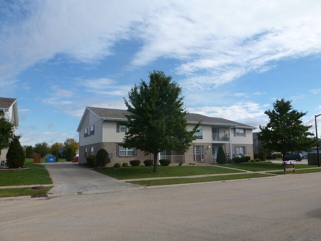 Primary Photo - 1571 Girard Way