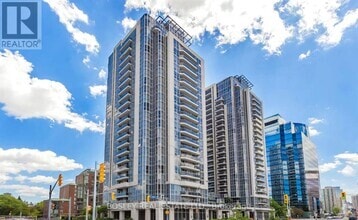 Building Photo - 5793-5793 Yonge St