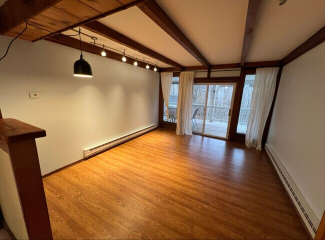 Building Photo - 179 Yaramenko Rd